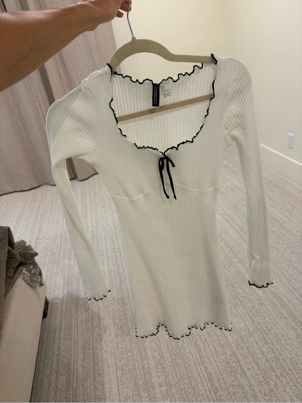 Ribbed Long-Sleeve Dress with Contrast Trim bow detail